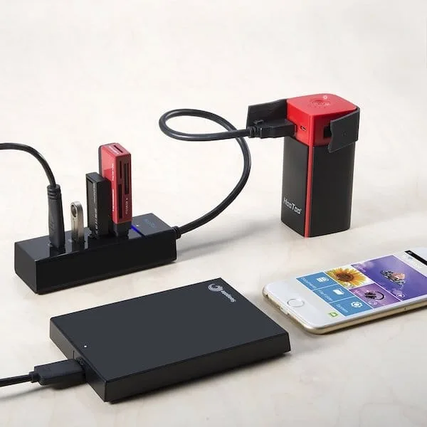 Brancher une clé USB sur un iPhone / iPad / iPod 5 HooToo NAS Portable routeur
