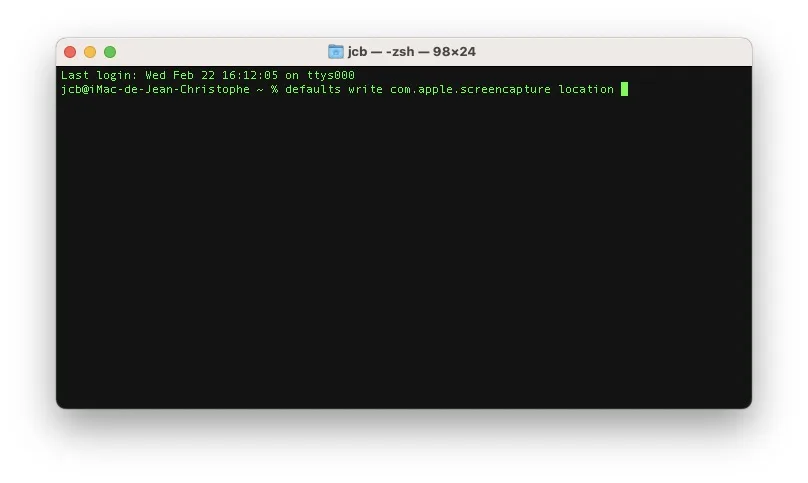 defaults write com.apple.screencapture location