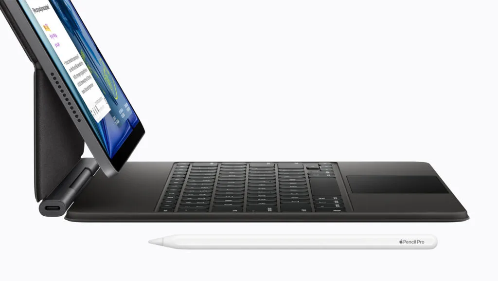 Apple dévoile l’iPad Air M4 : la puissance du Pro au prix de l'Air 3 ipad-air-m4-magic-keyboard-apple-pencil-pro