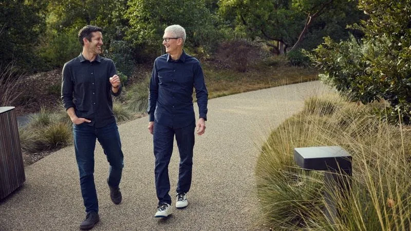 John Ternus succède à Tim Cook : Une nouvelle ère pour Apple 1 tim-cook-john-ternus-ceo